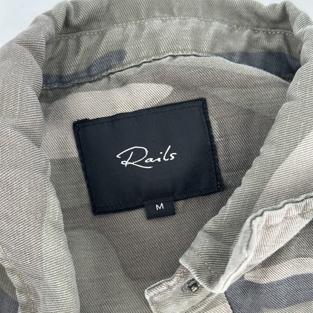 Rails Sz M Marcel Sage Camo Button Down W/ Floral… - image 6